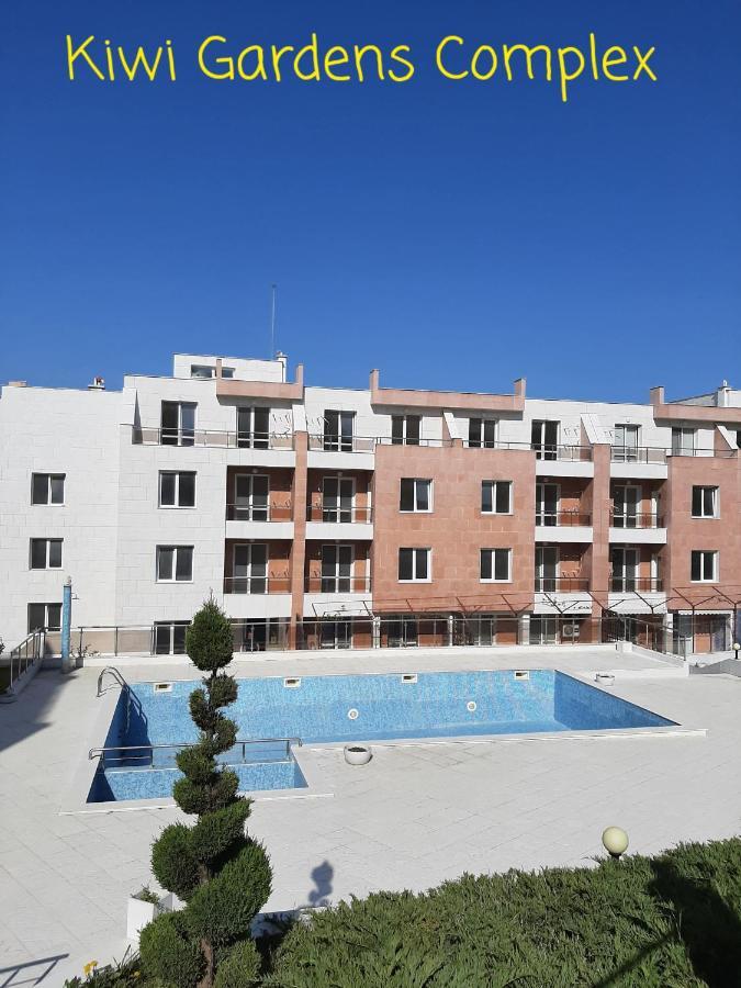 Apartment-Studio Daisy In Kiwi Gardens Complex Byala  Exterior photo